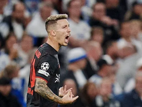 Grimaldo sút phạt đẳng cấp, Leverkusen giành 1 điểm kịch tính tại Champions League