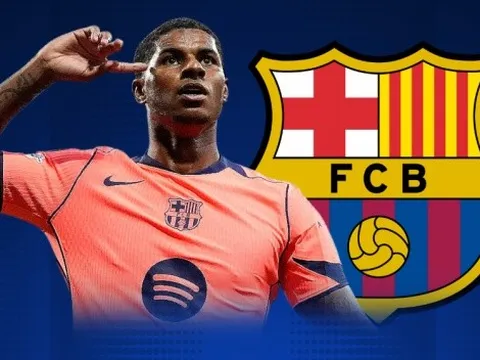 Rashford tỏa sáng tại Barcelona, MU có hối hận?