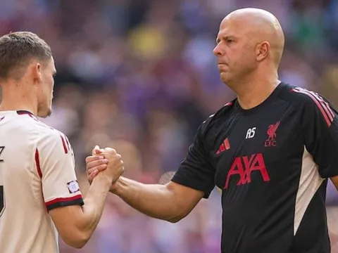 Liverpool đấu Everton: David Moyes hứa hẹn tạo bất ngờ; Slot có công thức khai phá Wirtz