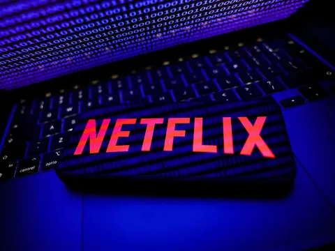 Thương vụ UFC và Netflix đổ vỡ: Cái giá của chiến lược 'bom tấn' và nước cờ 7.7 tỷ USD từ Paramount
