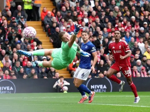 Ally McCoist ca ngợi sao Liverpool: "Đây thực sự là ma thuật"