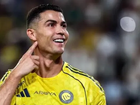 Cristiano Ronaldo và Joao Felix cùng lập cú đúp, Al-Nassr đè bẹp Al-Riyadh 5-1