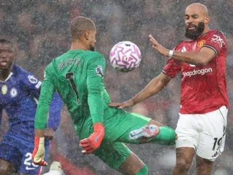 Mbeumo khiến Chelsea mất người, nhưng đóng góp của Sesko phải được ghi nhận