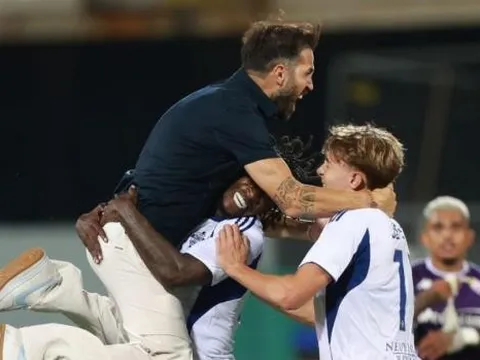 Bài phát biểu của Fabregas thổi bùng tinh thần Como sau chiến thắng trước Fiorentina