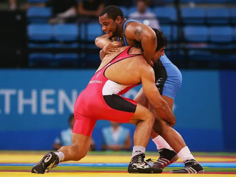 Daniel Cormier và tấm huy chương Olympic bị 'đánh cắp': 'Tôi biết vài gã đã dùng steroid'