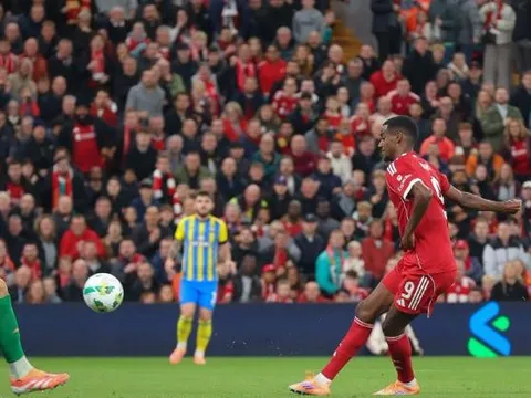 Isak lập công cho Liverpool: Khởi đầu hứa hẹn của bản hợp đồng 125 triệu bảng