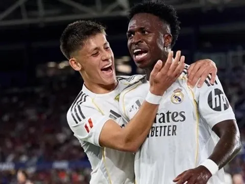 Xabi Alonso vừa thức tỉnh Vinicius