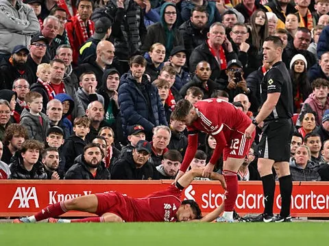 Liverpool tổn thất lực lượng sau thắng lợi ở Carabao Cup