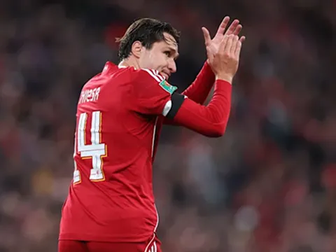 CĐV khen ngợi cầu thủ tấn công xuất sắc của Liverpool trước Southampton