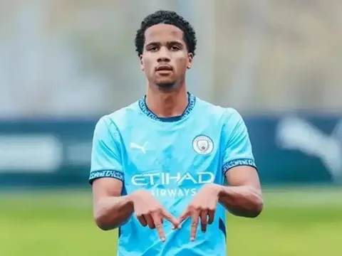 Cơ hội vàng cho thế hệ trẻ Man City trước Huddersfield