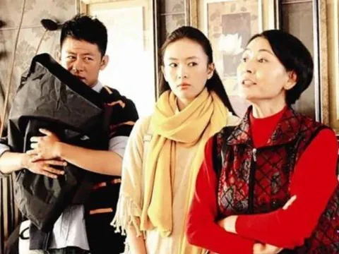 “Gia đình thấp kém” là gì? Dấu hiệu nhận biết ngay khi bạn đến nhà họ