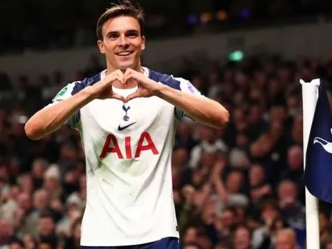Palhinha lập siêu phẩm, Tottenham thắng dễ Doncaster Rovers