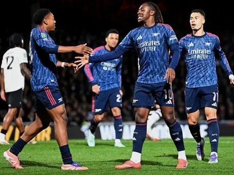 Eze mở tài khoản, Arsenal thắng nhưng vẫn chưa hoàn thiện
