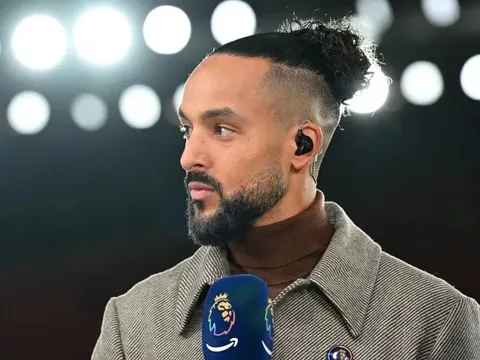 Walcott thay đổi dự đoán về Arsenal sau trận hòa Man City