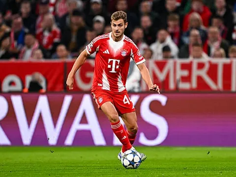 Vén màn thương vụ Josip Stanisic: Bức tường 50 triệu euro Bayern dựng lên trước Juventus