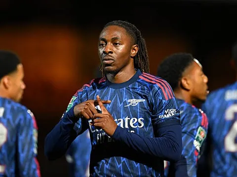 Eberechi Eze và điểm 10 cho bài test tại Port Vale