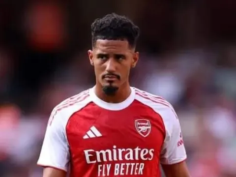 NÓNG! William Saliba đồng ý ký hợp đồng mới với Arsenal