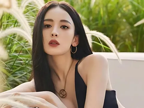 "Mỹ nhân Tân Cương" Cổ Lực Na Trát và 8 bí quyết dưỡng da trắng sáng nhan sắc thăng hoa