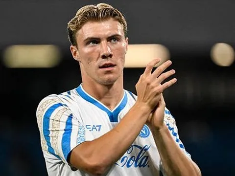 Hojlund chỉ ra điểm khác biệt giữa Ngoại hạng Anh và Serie A