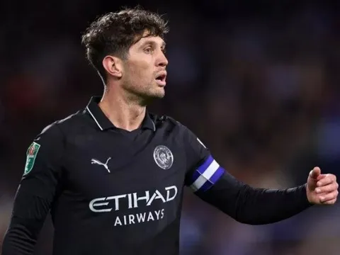 Man City sắp gia hạn hợp đồng với John Stones