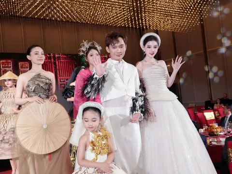 Hoa hậu Kiều Vũ hoá nàng thơ trong BST Sắc son Việt Nam của NTK Lê Hữu Nhân