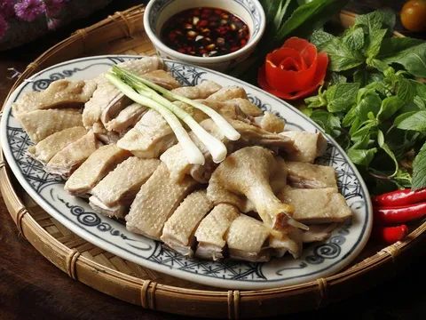 Luộc vịt cùng 2 loại quả này, thịt mềm ngọt, không hôi