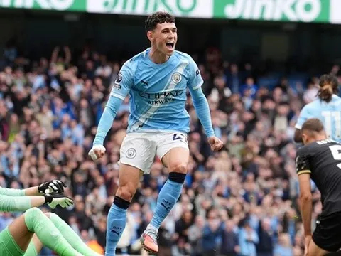 Foden gây ấn tượng ở vai trò số 8, Tuchel phải suy nghĩ
