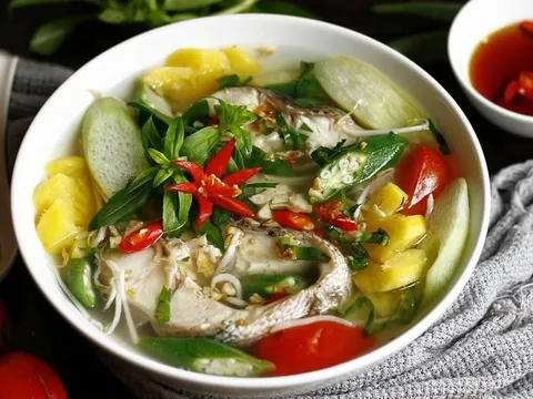 Nấu canh cá nên dùng nước sôi hay nước lạnh để khử tanh, tăng thêm chất bổ?