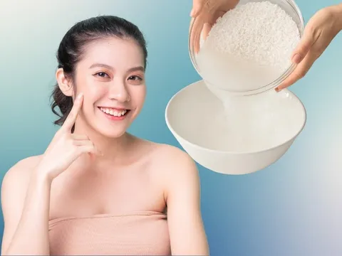 Hai nguyên liệu màu trắng quen thuộc kết hợp giúp  làm sáng da kích thích collagen và giảm nếp nhăn.