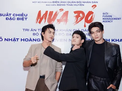 Bộ ba Mưa Đỏ xúc động ngày cuối phim ra rạp “Điểm tựa của chúng tôi là khán giả”