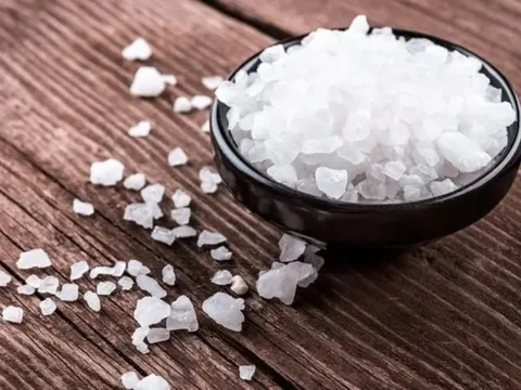 5 vị trí đặt Muối trong nhà giúp phát tài, phát lộc