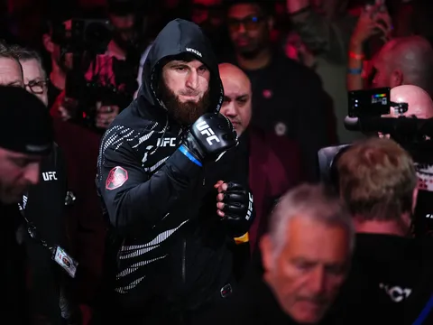 UFC 320: Pereira và Ankalaev vượt 'cửa ải' cân nặng, màn tái đấu nảy lửa chính thức bắt đầu