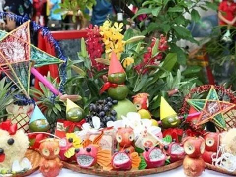 Tết Trung thu - Rằm tháng 8 âm lịch 2025: Thắp hương cúng giờ nào đẹp nhất?