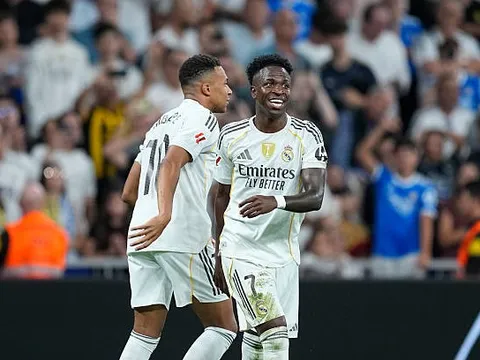 Không chỉ ghi bàn, Mbappe còn 'chắp cánh' cho Vinicius