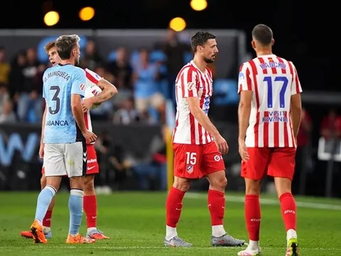 Koke không trách Lenglet về tấm thẻ đỏ