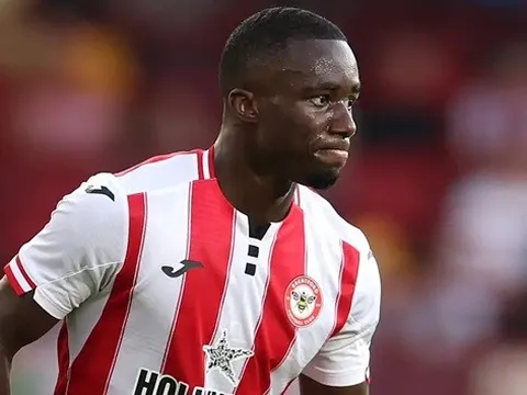 Conte nhắm thêm một sao Ngoại hạng Anh