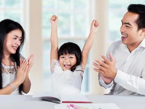 Cha mẹ càng ít quan tâm 3 điều này, con cái càng thành công rực rỡ