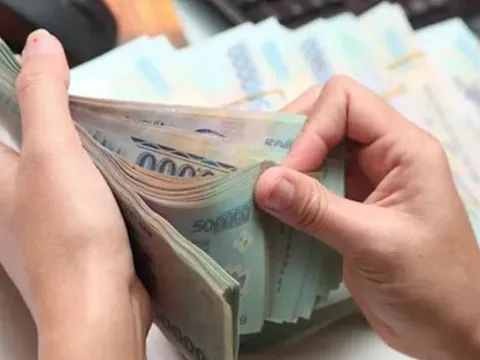 Làm thêm, tăng ca ở Hà Nội 2025: Người lao động được trả bao nhiêu? Cập nhật mức lương mới nhất