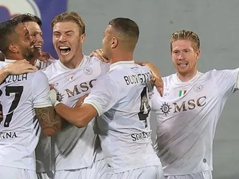 Eriksen khen ngợi Hojlund sau khi 'hồi sinh' ngoạn mục tại Napoli