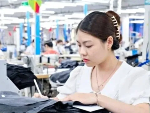 Tăng lương tối thiểu 2026: Hàng triệu lao động hưởng lợi, mức tăng đến 900.000 đồng/tháng