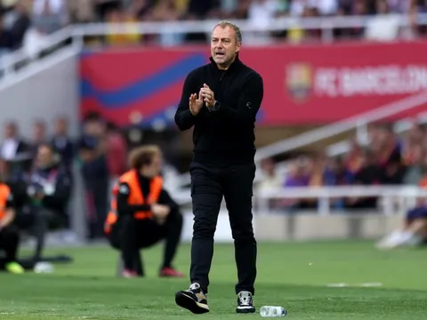 Barcelona và nhu cầu chuyển nhượng trong phiên chợ đông