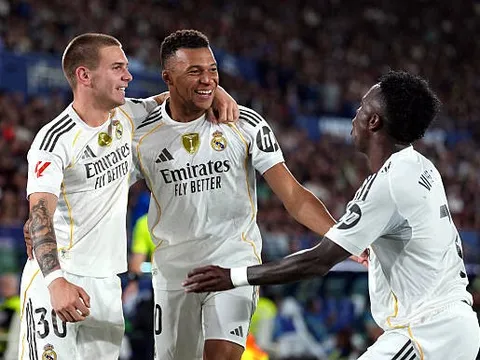 Real Madrid và những vấn đề đang bị ngôi đầu bảng che lấp
