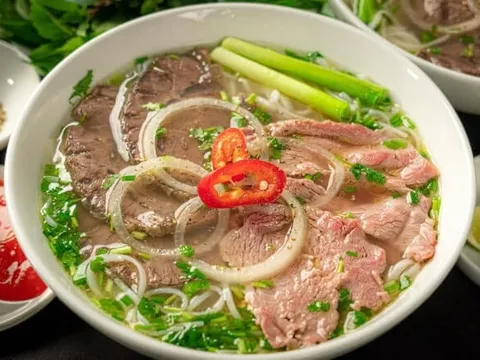 Cách nâu phở bò ngon tại nhà