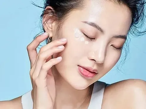 Nguyên nhân khiến mắt thâm dù chăm thoa kem mỗi ngày