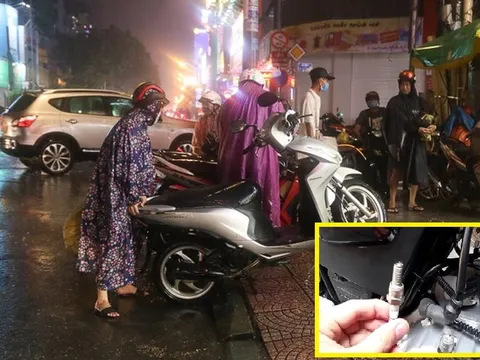 Xe máy ngập nước nổ máy ngay là hỏng, làm 8 việc này để bảo vệ xe