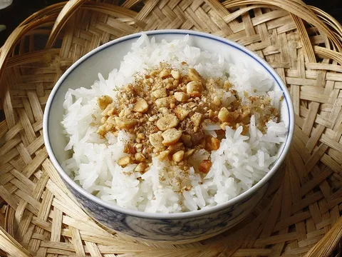 Mẹo làm muối vừng lạc để lâu không bị hôi dầu, thơm ngon như mới làm