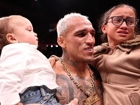 UFC Rio: Charles Oliveira dẫn đầu 'cơn mưa' tiền thưởng cho các võ sĩ Brazil