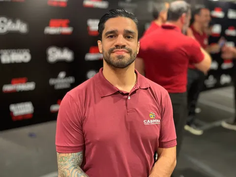 Thiago Tavares: Trở lại UFC không phải với đôi găng, mà là chiếc áo blouse trắng