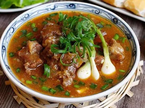 Mẹo nấu thịt bò sốt vang thơm ngon nhanh nhừ: Chỉ 30 phút là có món ngon thưởng thức