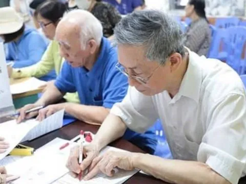 Người lao động cần lưu ý điều kiện quan trọng để nhận lương hưu BHXH bắt buộc, kẻo mất tiền hưu